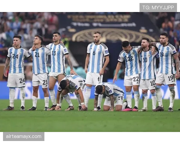 阿根廷队强势逼抢战术引领世界杯新潮流,状态回暖引全球瞩目 阿根廷队强势逼抢战术引领世界杯新潮流,状态回暖引全球瞩目