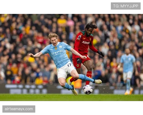 福登德比战表现稳健，助曼城力克曼联状态回暖引关注