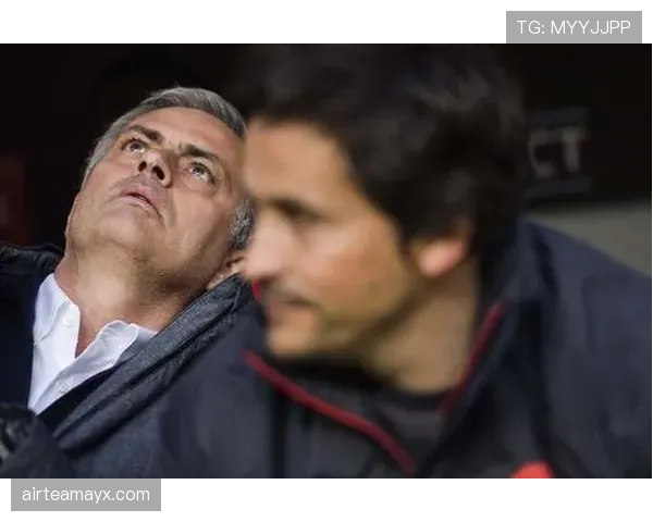 穆里尼奥更衣室掌控力持续提升,球队凝聚力表现稳健