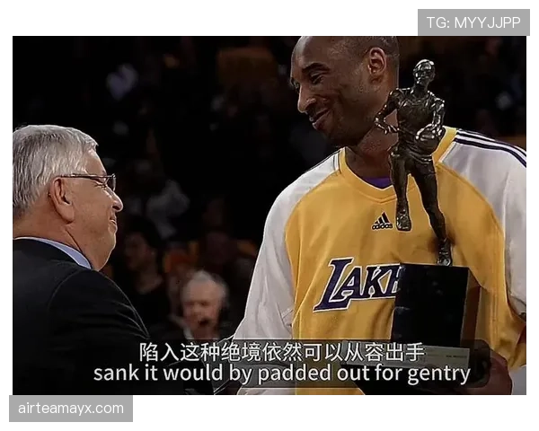 看到科比·布莱恩特的衣帽间那几张图，我的下个月房租瞬间没意义